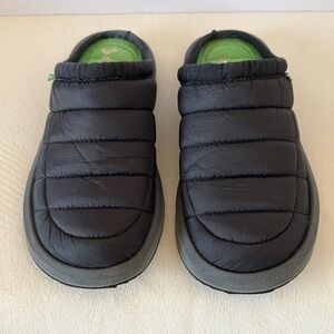 Sanuk quilted slippers